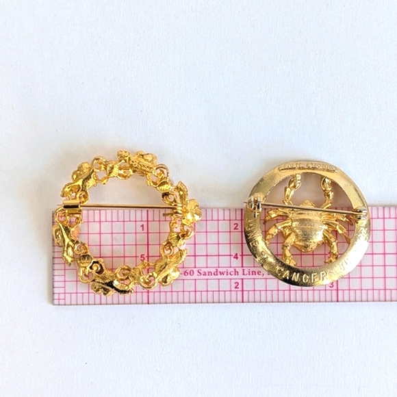 Vintage Brooches Bundle Gold-tone Faux Pearl Filigree Roses Butterfly Ribbon - Picture 8 of 17